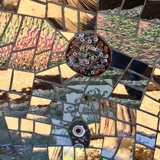 Mirror mosaic reflecting textures
